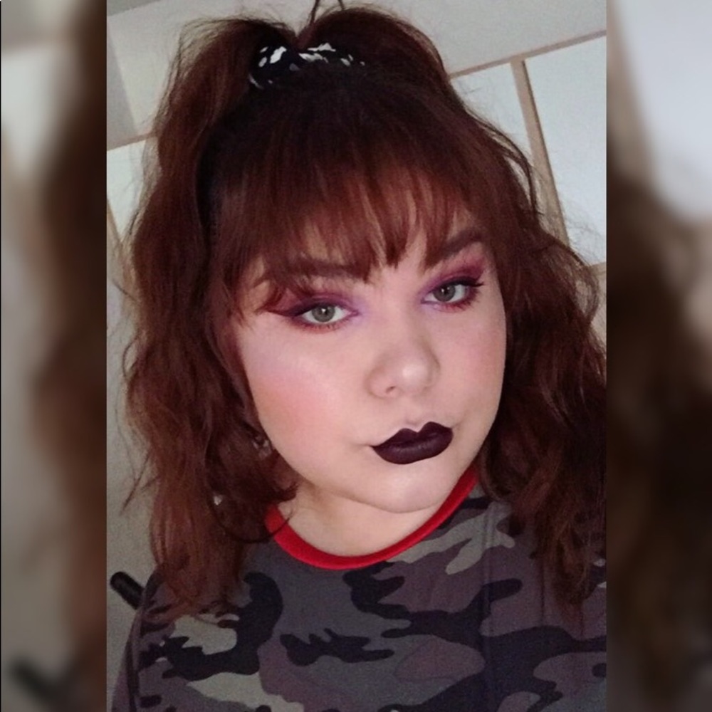 Meet your Posher, Eva